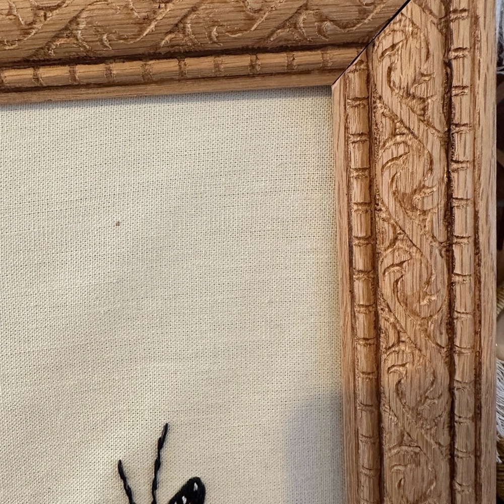 Vintage Tiger Embroidery Crewel Wall Art in Wooden Etched Frame - Picture 3 of 4
